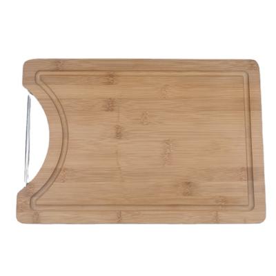 China Viable Wholesale Custom Bamboo Cutting Board With Metal Handle Pendant Rectangular Bamboo Cutting Board for sale