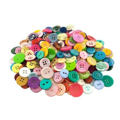 China Viable Dry Clean Washable Nickel Free Fancy Colorful Plastic Buttons For Sale for sale