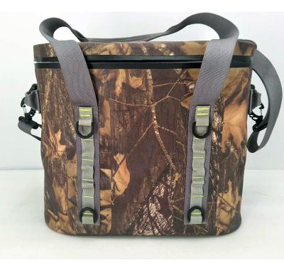 China Camouflage Waterproof Food Drinking Beer Ice Cooling Sofe Sided Cooler Bag 24Can for sale