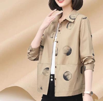 China 57'' width Elastic Cotton Shirt Fabric  2% Spandex 40sX40s 185GSM Coat Pants Durability Te koop