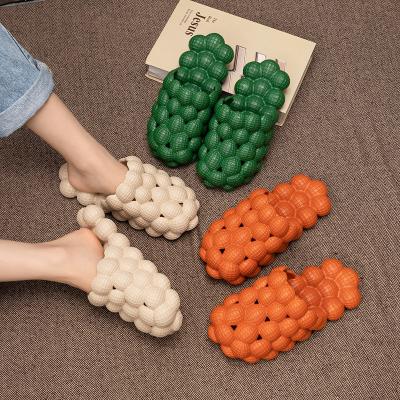 China High Quality Indoor Outdoor Shoes Ladies Anti-skid Slips Bubble Women's Slippers for sale