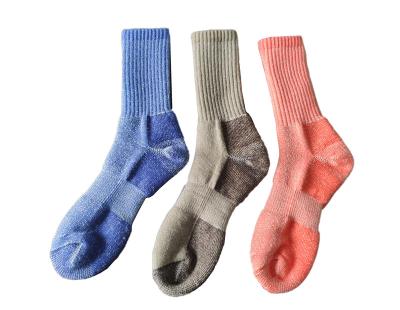 China QUICK DRY Custom Explorer Made Merino Wool Hiking Crew Winter Socks for sale