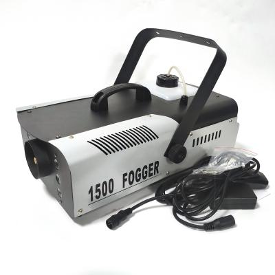 China 10A Fog Machine 1500w Professional Stage Smoke Machine Remote Control For Event And Stage Performance Wedding Club for sale