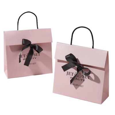 China Recyclable Custom Paper Shopping Shopping Bags With Your Own Logo for sale