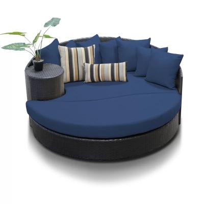 China Outdoor Round Daybed Water Resistance Garden Folding Bed Furniture Outdoor Living Room Bed for sale