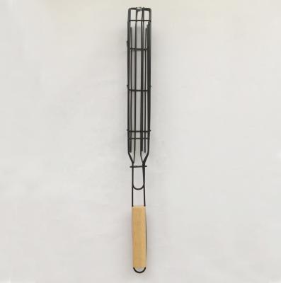 China Non-stick BBQ fish clip baskrt simple easily cleaned bbq utensils with wooden handle barbecue accessories for sale