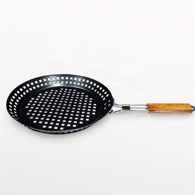 China BBQ Basket Pan Grill Skillet Pan Barbecue Non-Stick Easily Cleaned Heavy Duty Pan with Folded Wooden Handle for sale