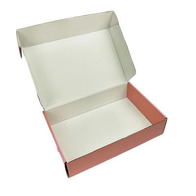 China Recyclable Hot Selling Plain Corrugated Mailer Packaging Box For Women Ladies Clothing for sale