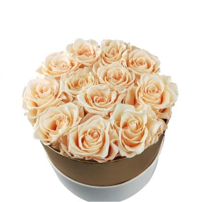 China Hold Up To 3 Years Wholesale Christmas Preserved Flowers Rose Bouquet Arrangements In Box Insert Round Square Luxury Gift For Mothers Day for sale