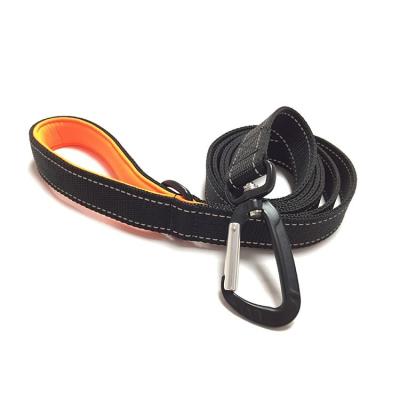 China Sustainable Pet Supplies Neoprene Padded Double Layers Reflective Durable Nylon Dog Leash 6ft Long for sale