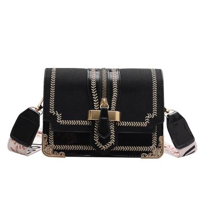 China 2021 New Fashion Retro Fashion Single Shoulder Strap Wide Cross - Lady Luxury Genuine Leather Body Rhinestone Handbag For Woman for sale