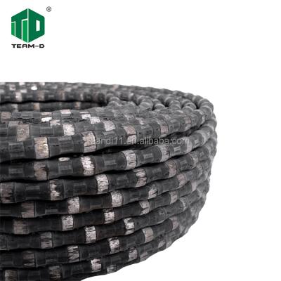 China Sharp Pointed Hydraulic Diamond Wire Saw Rope With Rubber Coat For Concrete And Stone Cutting for sale