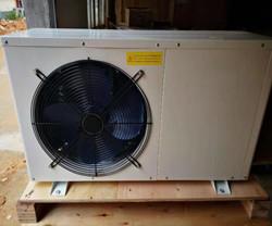 China 5 kW Domestic Air Source Heat Pump; with circulation pump inside for sale