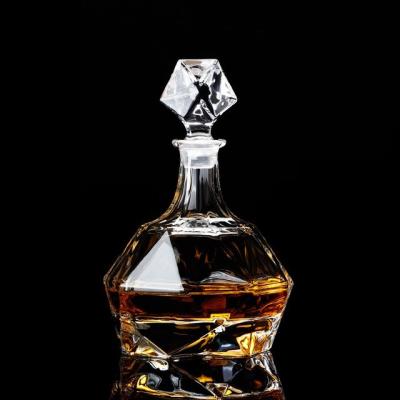 China 800ml Eco-Friendly High Quality Durable Lead Free Glass Whiskey Decanter Wine Decanter Glass Decanter for sale