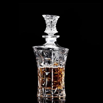 China Eco Friendly Hot Sale 730ml Crystal Lead Free Glass No Leak Smart Whiskey Decanter Wine Bottle Decanter for sale