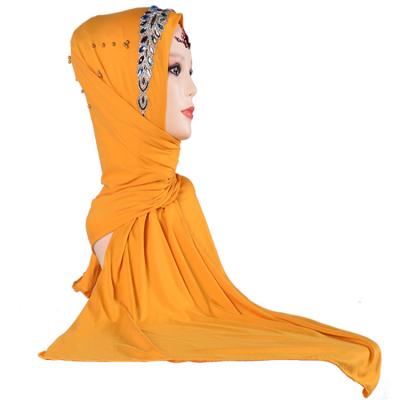 China Fashion high-end luxury cotton hijab pearl polyester M-69 color Arabic Hijab Muslim Hijab Scarf for sale