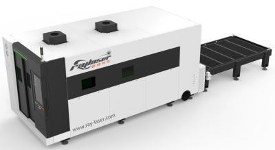 China Enclosed Fiber Laser Cutting Machine with 6kw Laser source for sale