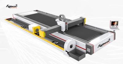 Chine Machine de découpe laser de plaques métalliques et de tubes avec servo-moteur Yaskawa à vendre