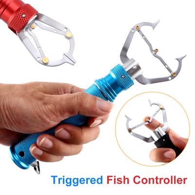 China New Style New Style Fish Lip Grip Fishing Equipment Aluminum Automatic Tools Fish Lip Holders With Lanyard for sale