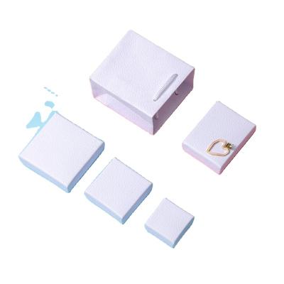 China Recycled materials the latest factory direct sale jewelry box stores small eyes rings and jewelry boxes for sale