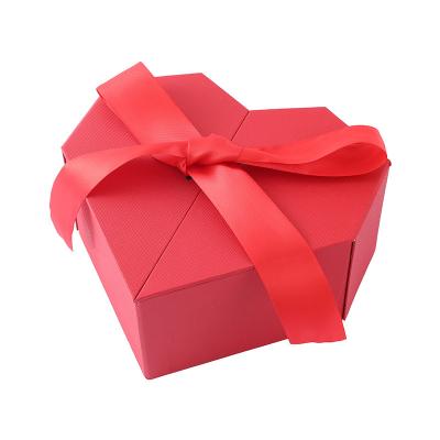 China Recycled Materials Spill Love Packaging Flowers Double Open Gift Lipstick Gift Box for sale