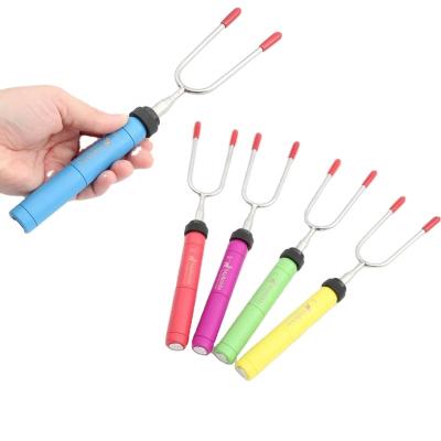 China Easily Cleaned Telescopic Colorful Wooden Handle BBQ Marshmallow Fork for sale