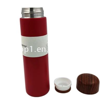 China Sustainable Factory Wholesale Double Walled Vacuum Insulated Stainless Steel Modern Curve Small Bottle Water à venda