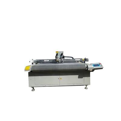 China Hotel Customized Suntec ST1612 Digital Cutter Machine For Corrugated Paper Cutting With Press Wheel for sale