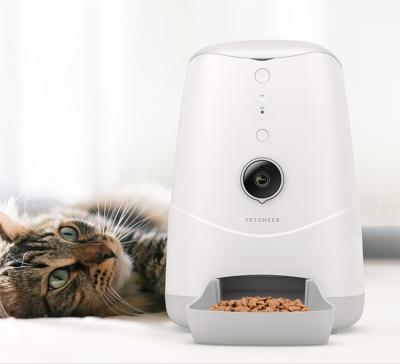 China Hot Selling Wifi Smart Auto Reminder Timed Cat Dog Food Dispenser Automatic Pet Feeder For Cats And Dogs for sale