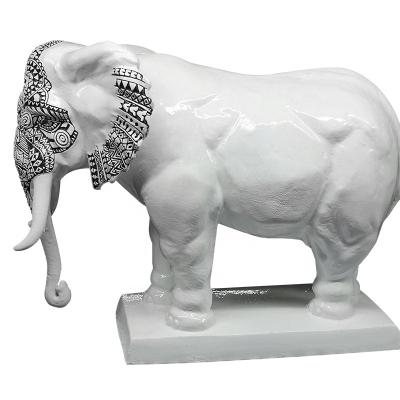 China Glossy Polyresin Elephant Table Decoration Europe Model Resin Redundancy Statue for sale