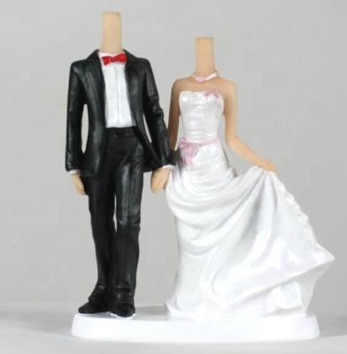 China U.S.A Polyresin Wedding Couple Shake Main Body For Wedding Souvenirs Gifts for sale