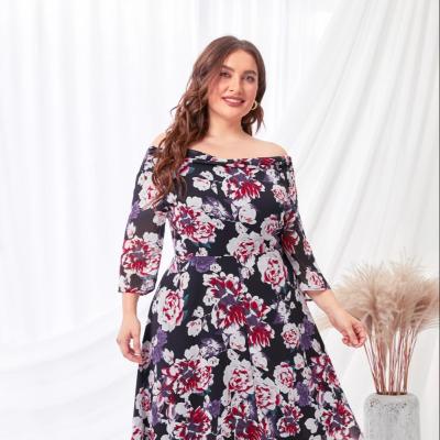 China Plus Size Sustainable Black Crewneck Half Sleeve Floral Midi Dress for sale