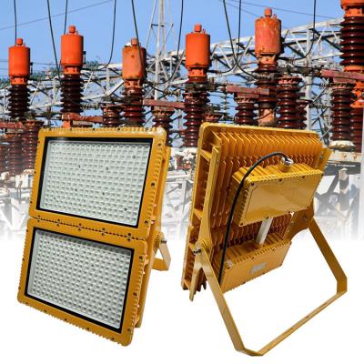 Chine SMD 3030/2835 Armatures d'éclairage à l'épreuve des explosions à LED dotées d'une protection IP66 et d'une garantie de 2/3/5 ans à vendre