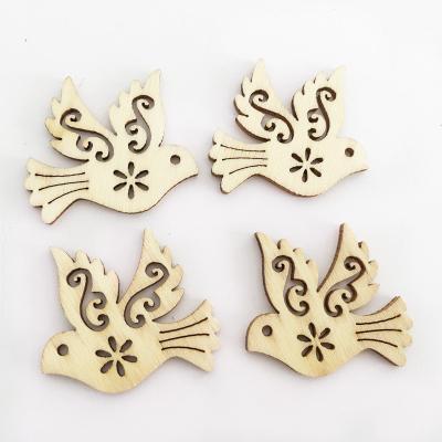 China Europe Antique Wooden Home Decoration Peace Dove Shaped Wood Pendants Custom Craft Wall Decorations for sale