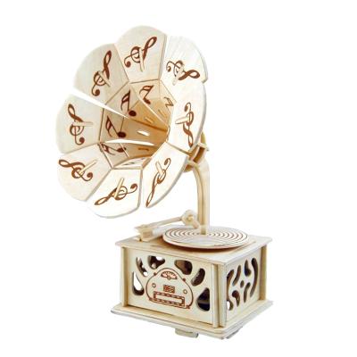 China DIY Music Gift Child's Diy Music Box Handmade Material Wood for sale