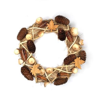 China Eco-friendly Hotel BSCI Home Decor Autumn Pinecone Rattan Wreath for sale