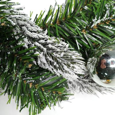 China Eco - Friendly Christmas Ornament Best Price Simple Quality First Class Artificial Wreath for sale