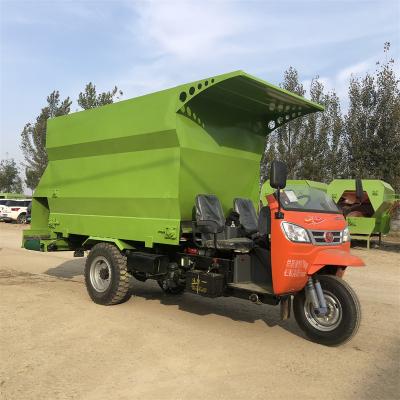 China Customizable Farms High Efficiency Feed Truck, Large Feed Processing Plant, Cattle and Sheep Feed Truck for sale