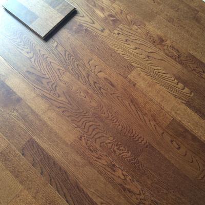 China Modern 3 Layer Engineered Oak Wood 3 Strip White Stained Flooring for sale