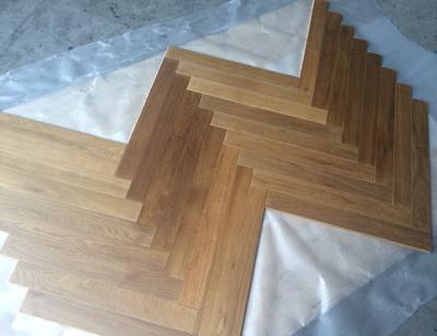 China Oak Color Smoked Natural Herringbone Parquet Flooring NY20181016-3 for sale