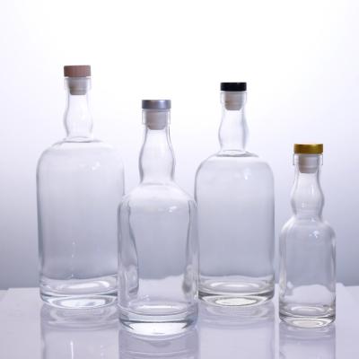 China 500ml Beverage Clear Empty Glass Wine Bottles For Beverage Liquor Whiskey Vodka for sale