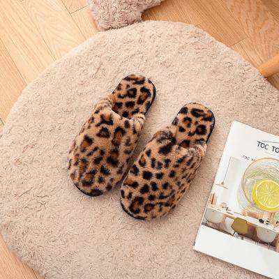 China Cushioning fancy female fashion cute arch support leopard faux fur bedroom slippers for sale