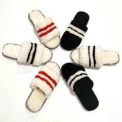 China Cushioning Ladies Sheepskin Shoes Women Winter Lambswool Fur Slides for sale