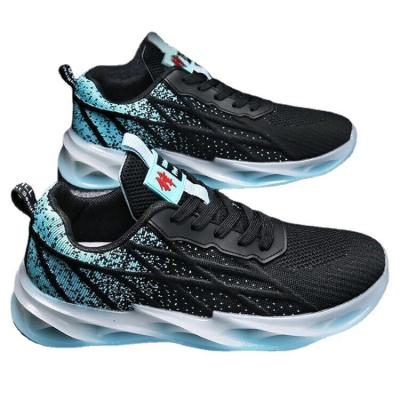 China Fashion Trend 2022 Woven Shoes Outdoor Blade Sports Lower Shoes New Flight Fashion Breathable Spring Sports Fashionable Casual For Men for sale