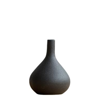 China Art Decor Nordic Style Black Ceramic Long Neck Vase Living Room Decoration for sale