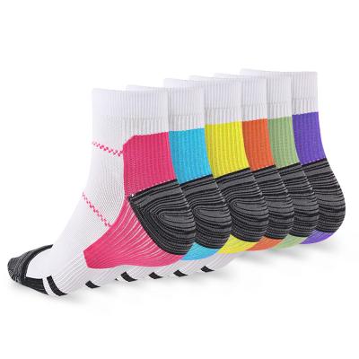 China Breathable Compression Socks for Women and Men Running Sports Socks for Sports Running Fasciitis Cycling Plantar Running Socks for sale