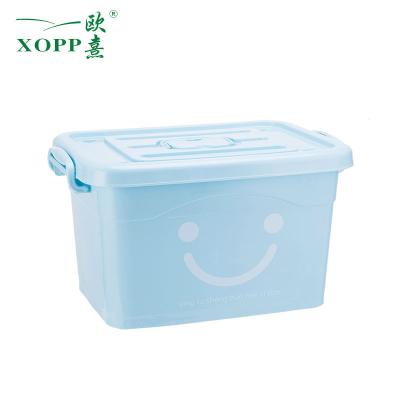 China Sustainable 40L Transparent Storage Box With Locking Lid And Roll Home Storage And Organization for sale