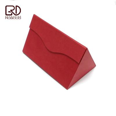 China Recyclable cardboard paper triangular gift box with magnetic closure for sunglass/essential oil/perfume/gift for sale