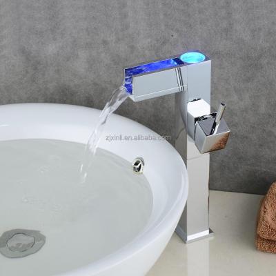 China LED Light X8393B2 Chrome Finish Brass Material Deck Mounted Luxury Tall Led Faucet for sale