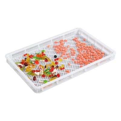 China Food Agriculture Tray White Plastic Perforated Stackable Pasta Drying Tray for All Pasta Machines and Extruders for sale